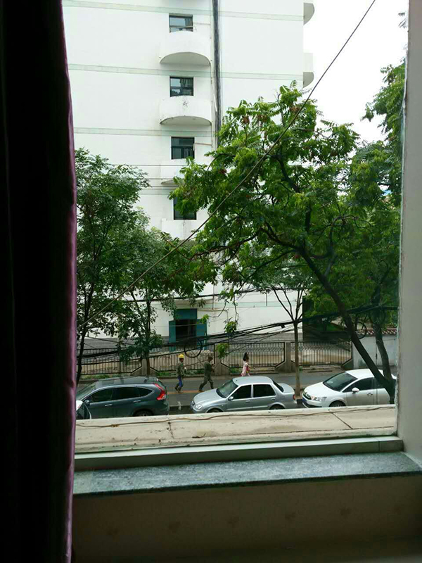 麗詩(shī)堂美容美體玻璃清潔