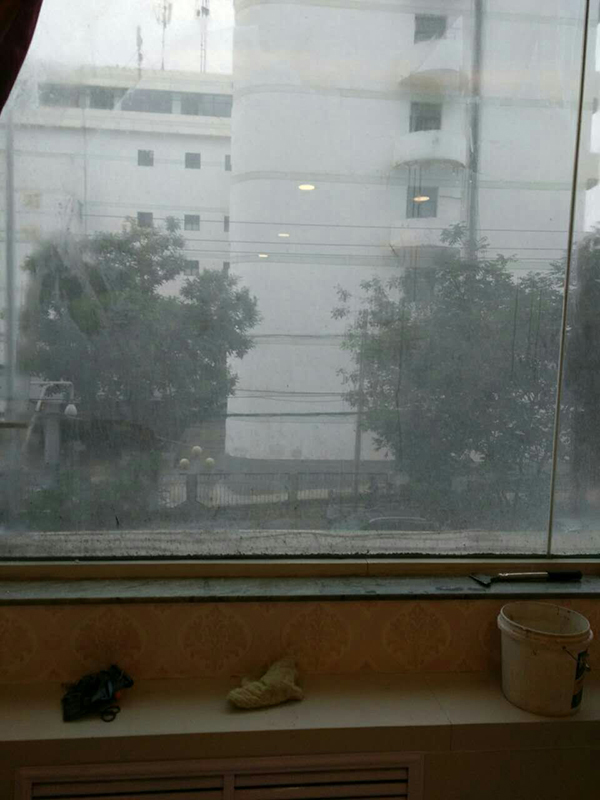 麗詩(shī)堂美容美體玻璃清潔